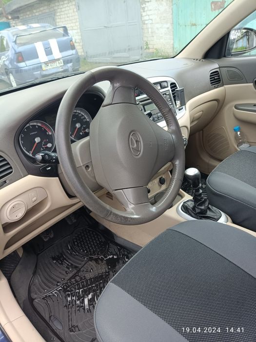 Продам Hyundai accent 2008