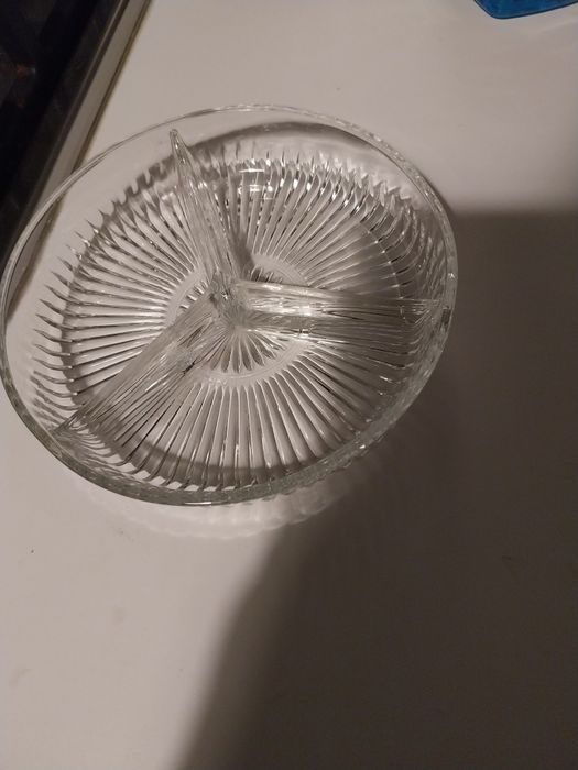 Prato antigo para bolo e tacinha para aperitivos