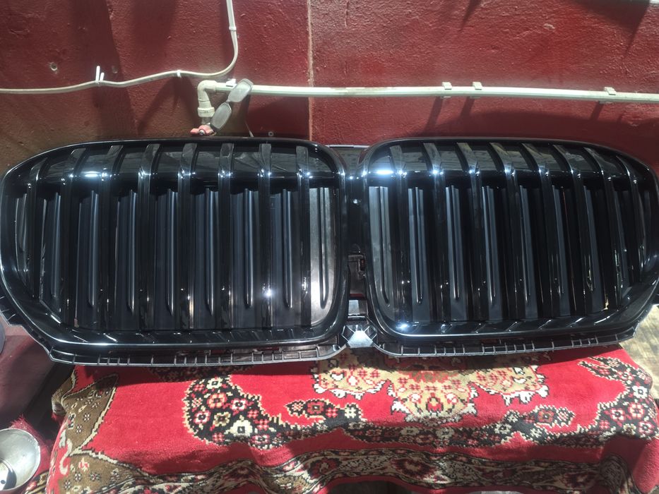 Решітка радіатора  g12 lci shadow 

GRILL ATRAPA NERKI BMW 7 G11 G12 L
