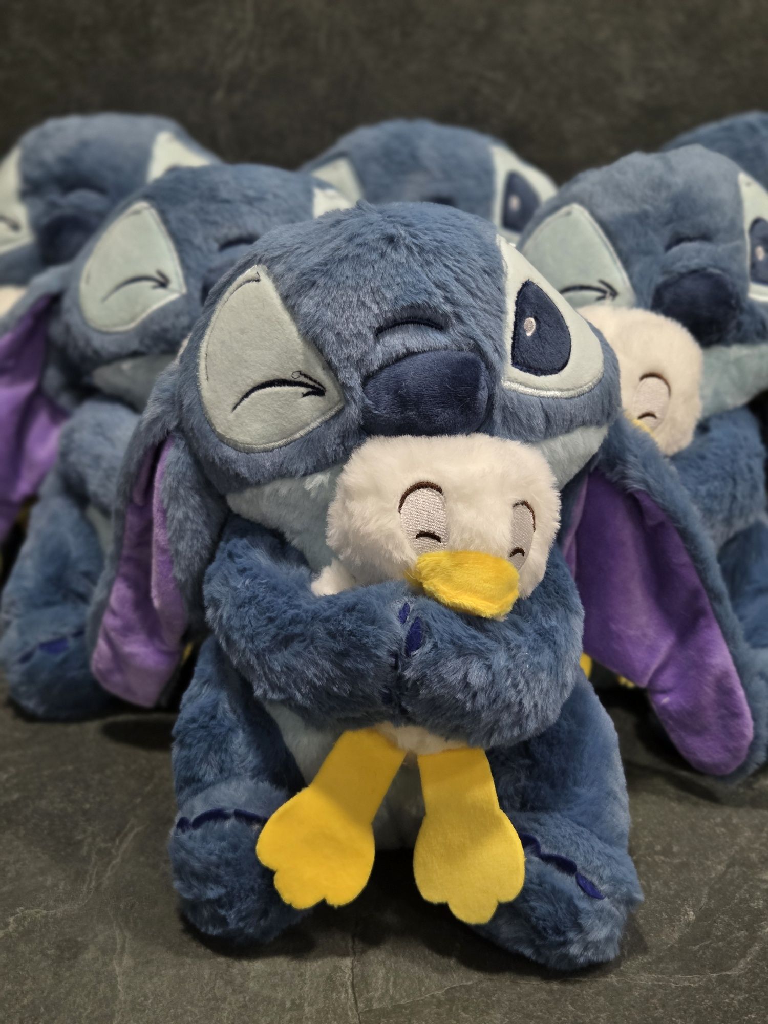Мʼяка іграшка Стіч з білим каченятком в лапках, Stitch Disney, 30см