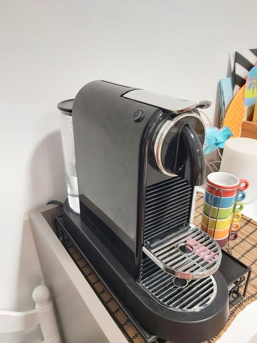 Maquina nespresso preta citiz