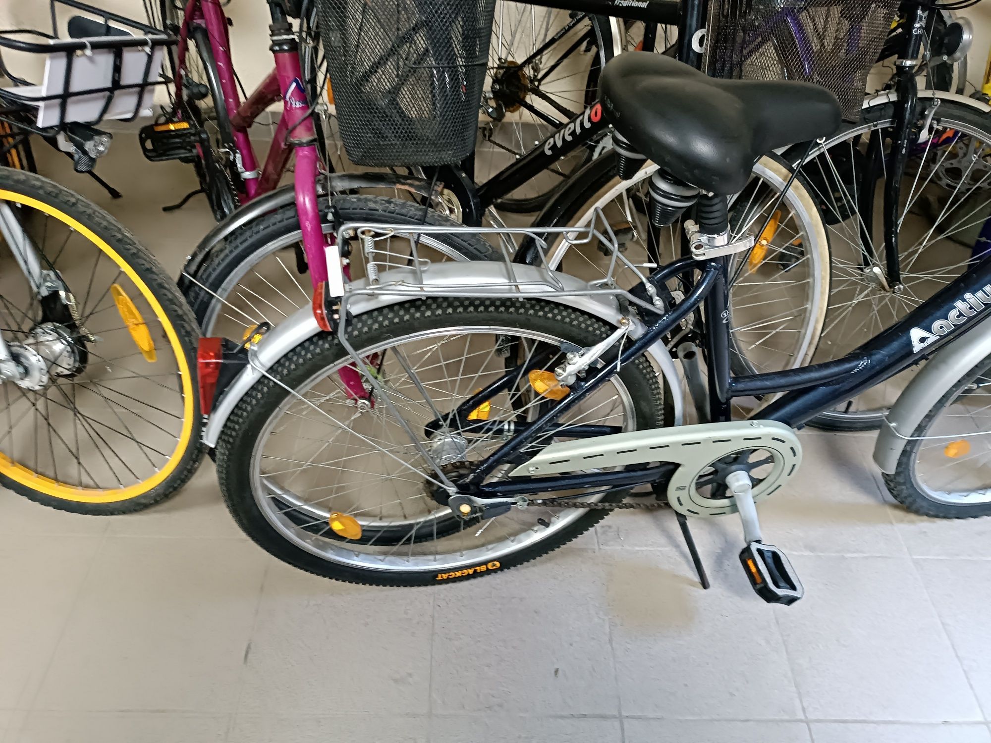 Велосипед на планетарке с низкой рамой 26 колесо бирита