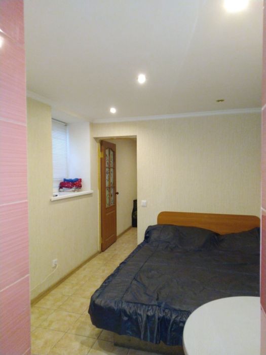 Без комісії. Можлива оренда на 1 міс. Всі зручності. Зупинка кін.мир.