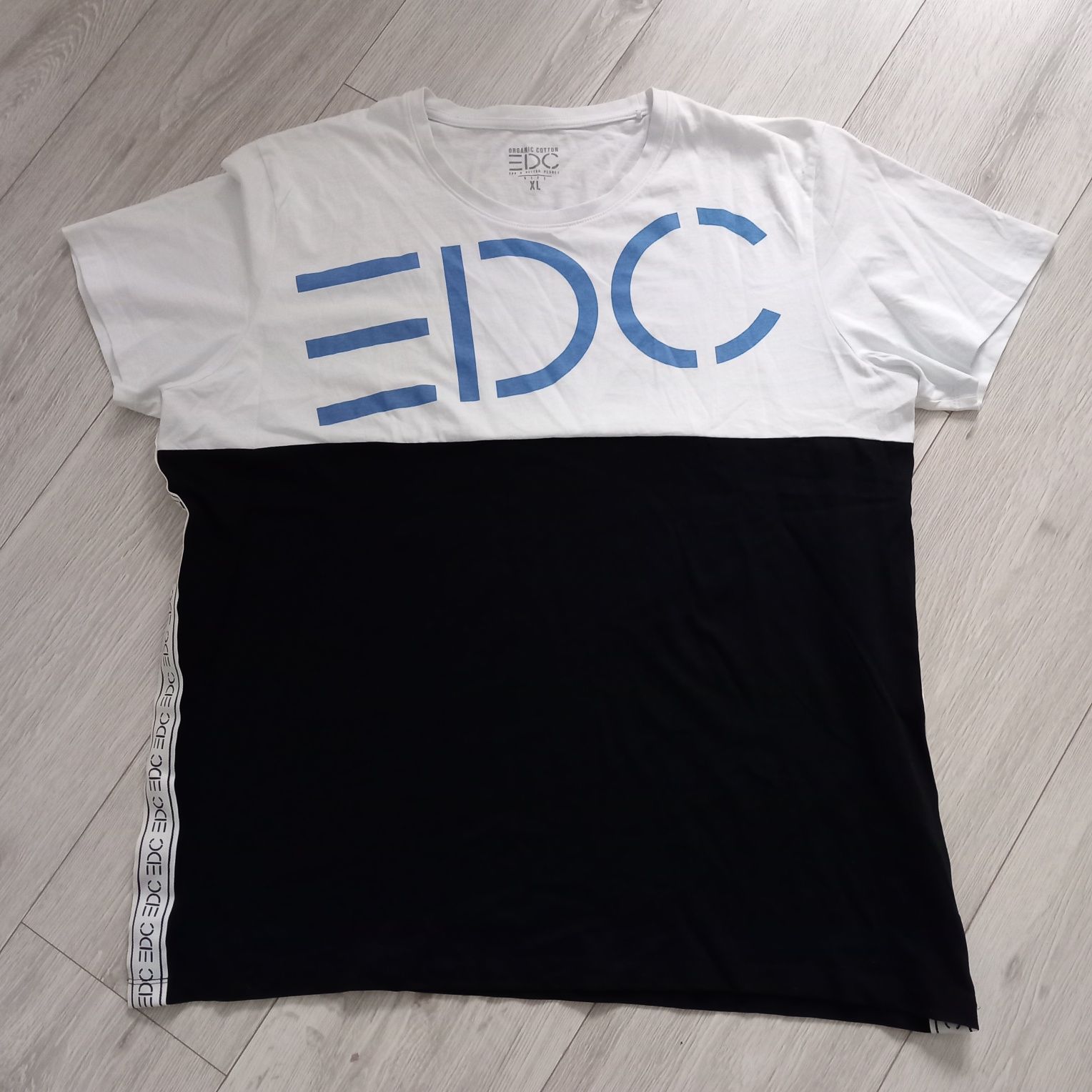 Nowa biała czarna koszulka T-shirt EDC XL