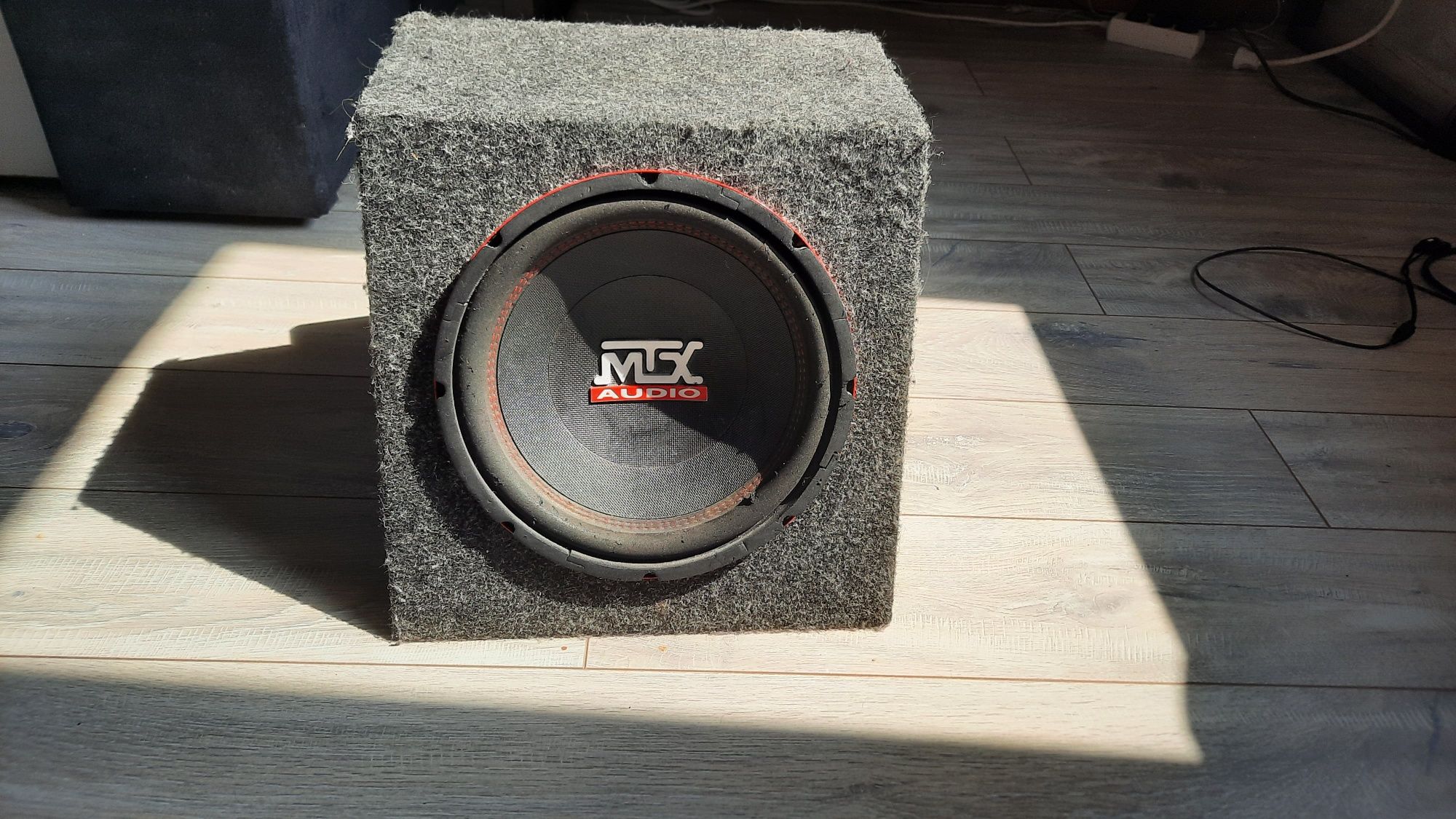 Сабвуфер MTX studio + усилитель Jensen power 400.2