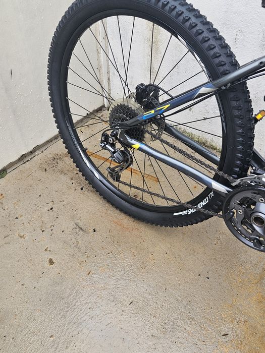 Vendo bicicleta roda 27.5