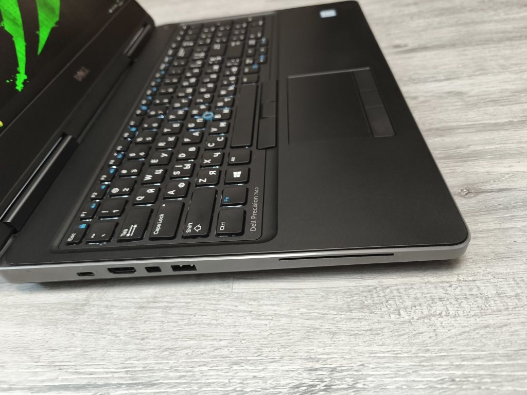 Великий ігровий 32/512/GDDR5/SSD/FullHD IPS/Core i7/8ядер з ссд нвідіа