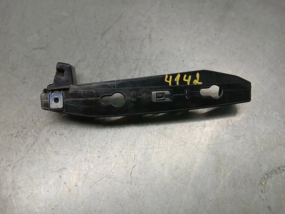 Guia de pára-choques trás esquerdo OPEL Corsa F