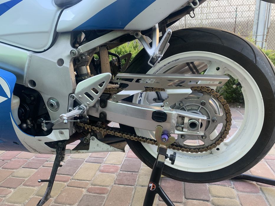 SUZUKI GSX-R 600 SRAD на нових розхідниках