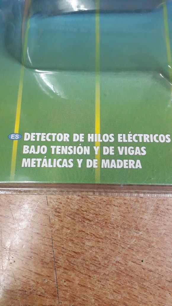 Detector de metais portátil novo.
