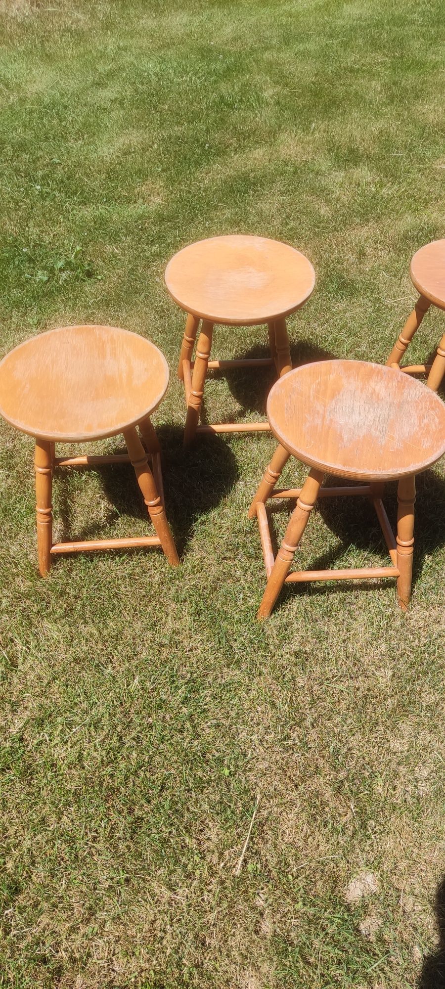Taboret drewniany - używane cztery sztuki