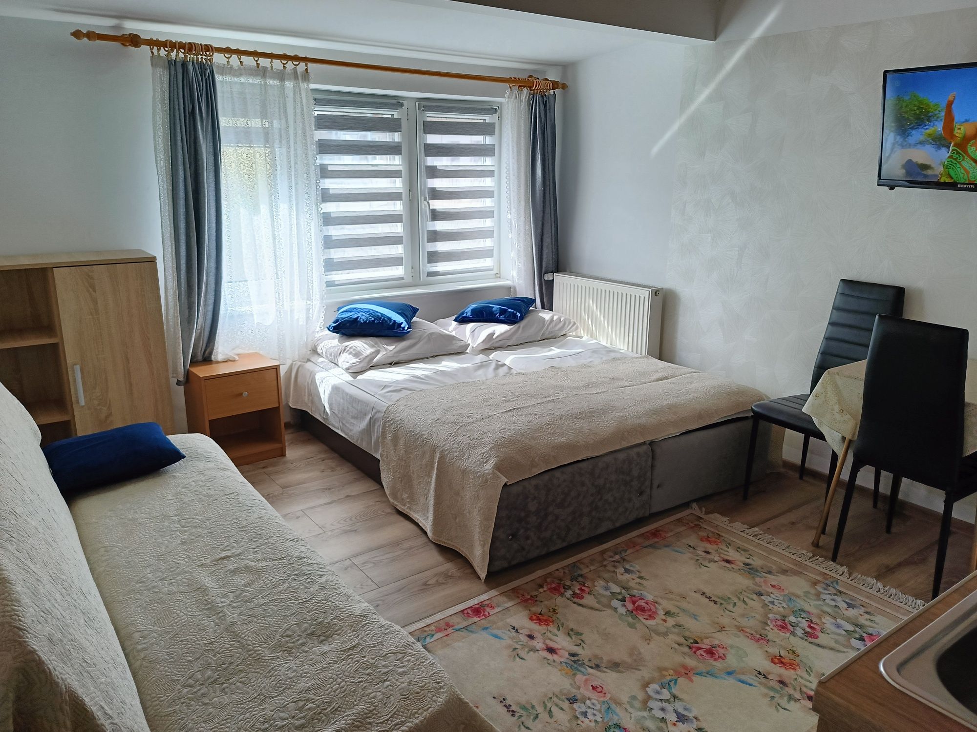 Pokoje z aneksami lub  apartament do wynajęcia  nocleg nad  morzem