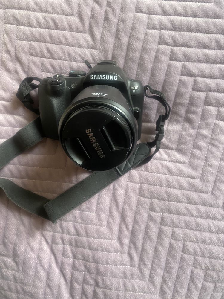 Фотоапарат Samsung NX11