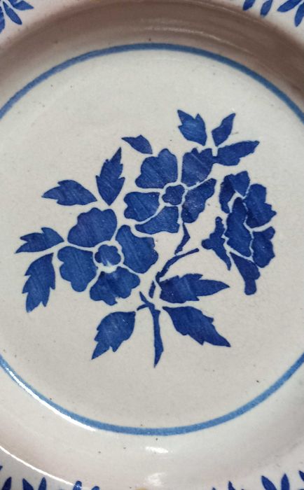 Faiança - Prato com 23cm em bom estado