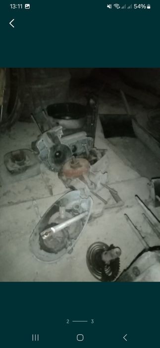 Двигун восход розібраний