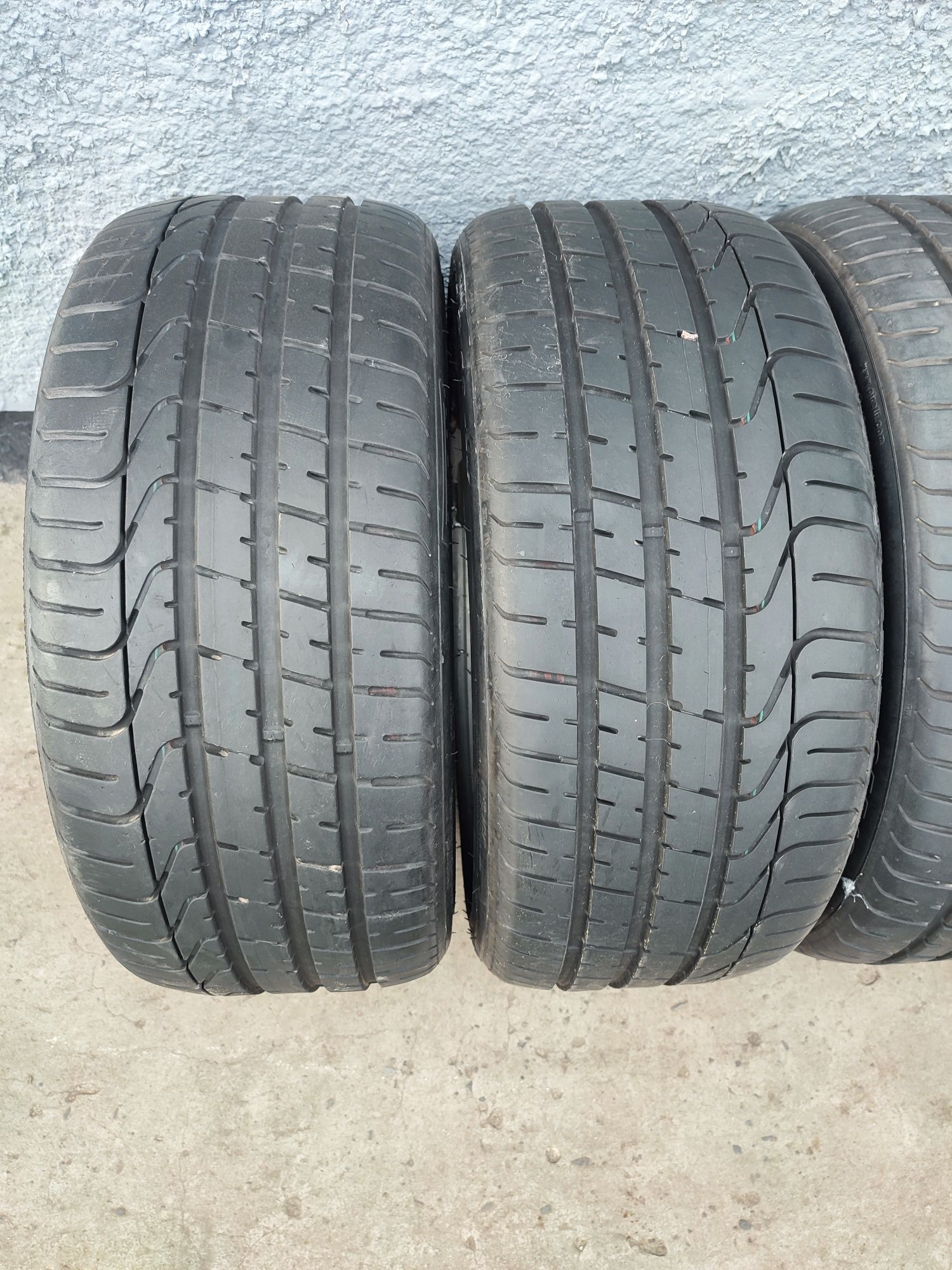 Шини 255/35 R20 Pirelli P Zero