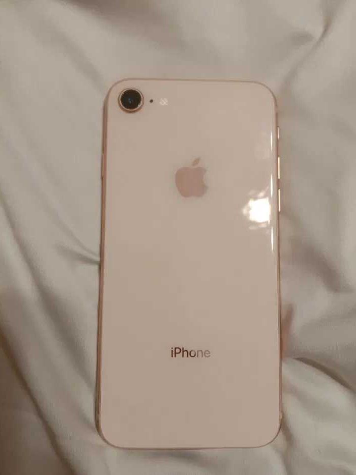 iPhone 8 -Gold Айфон 8/64