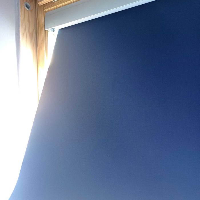Rolety do okien dachowych 78x140 Velux granatowe