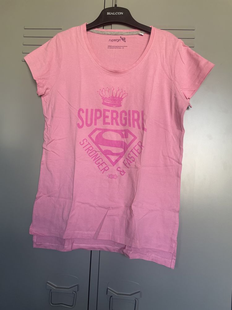 Różowa koszulka Supergirl