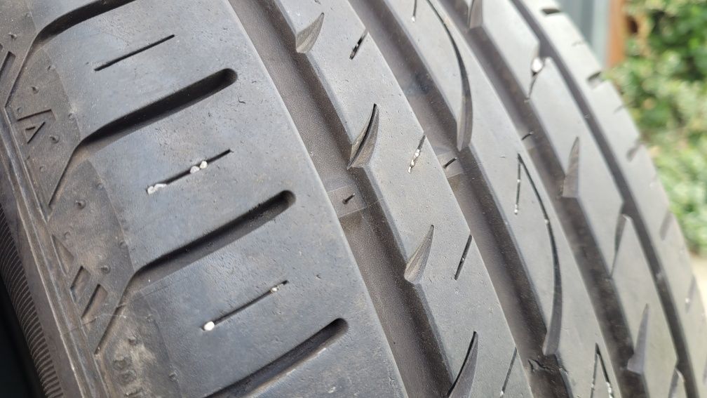 Opony letnie 215/50/17r