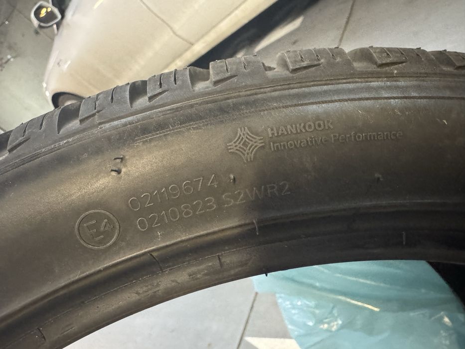 Opony zimowe Hankook winter 235/40/19