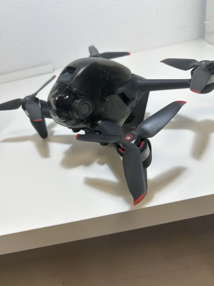 DJI FPV Combo – Drone de Corrida em Excelente Estado
