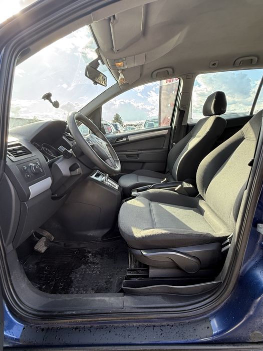 Na Sprzedaż Opel Zafira 1.9D/7-os/automat/bez wkladu/klima/super st