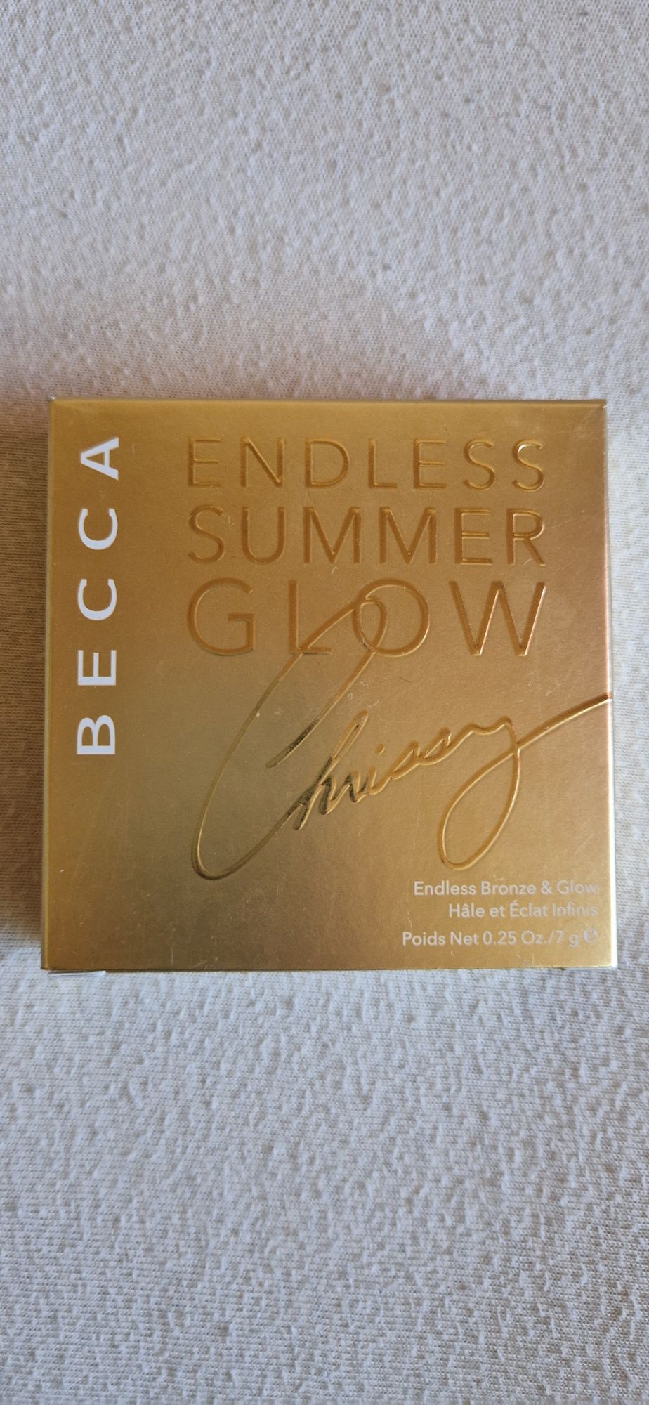 Becca x  Chrissy Teigen rozświetlacz