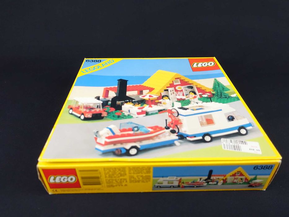 Lego 6388 Holiday Home with Camper