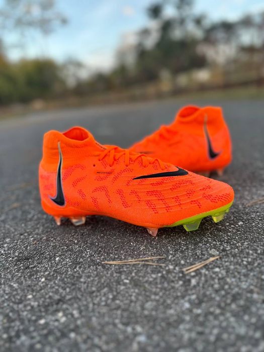 Бутси Nike Phantom Luna FG