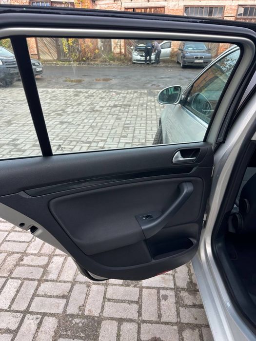 Volkswagen Golf 6 Germany автомат 2010