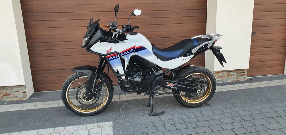 Honda Transalp Z polskiego salonu , uszkodzona