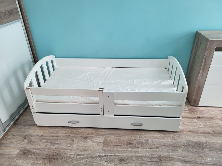 Łóżko dla dziecka z szufladą