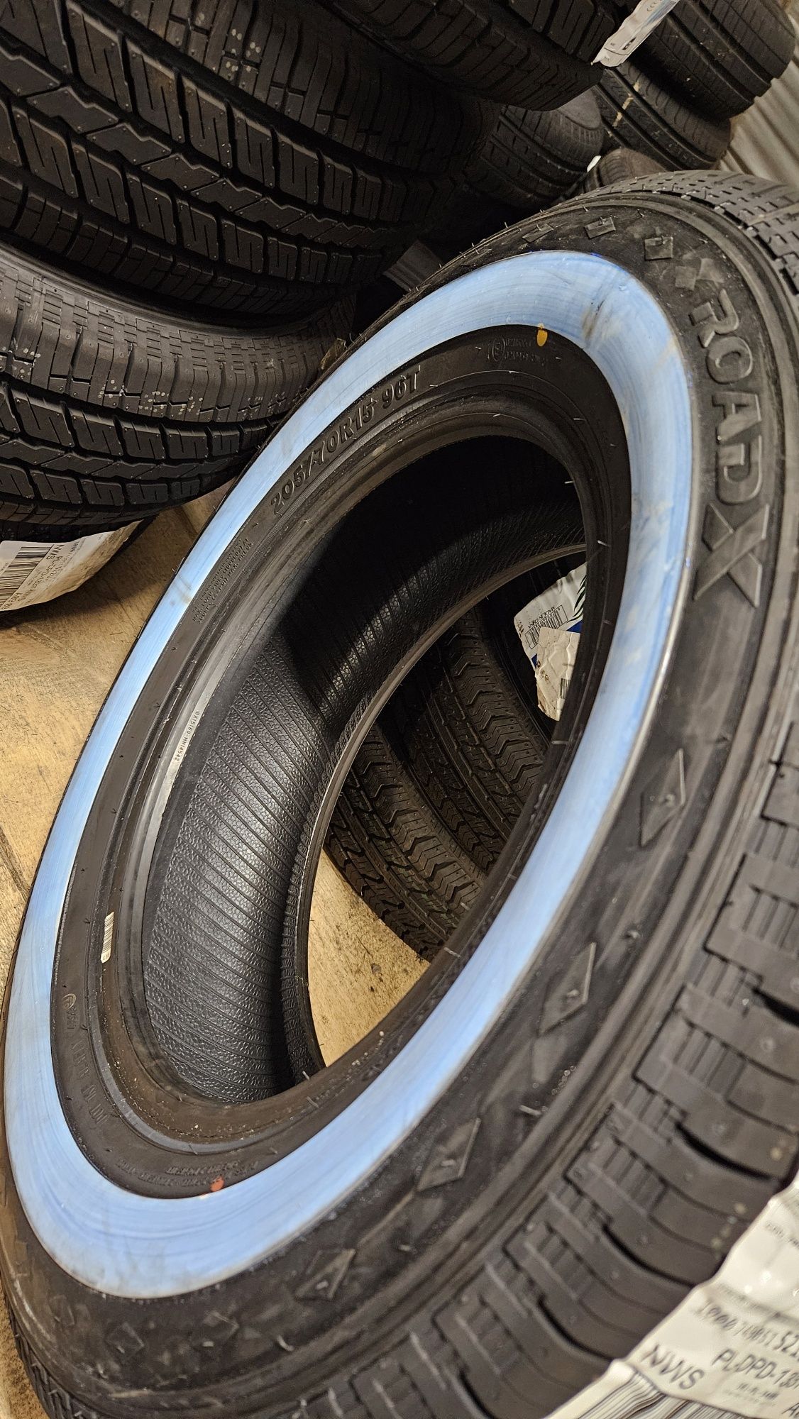 205/70R15 opony biały pasek Roadx H/T01 np klasyk
