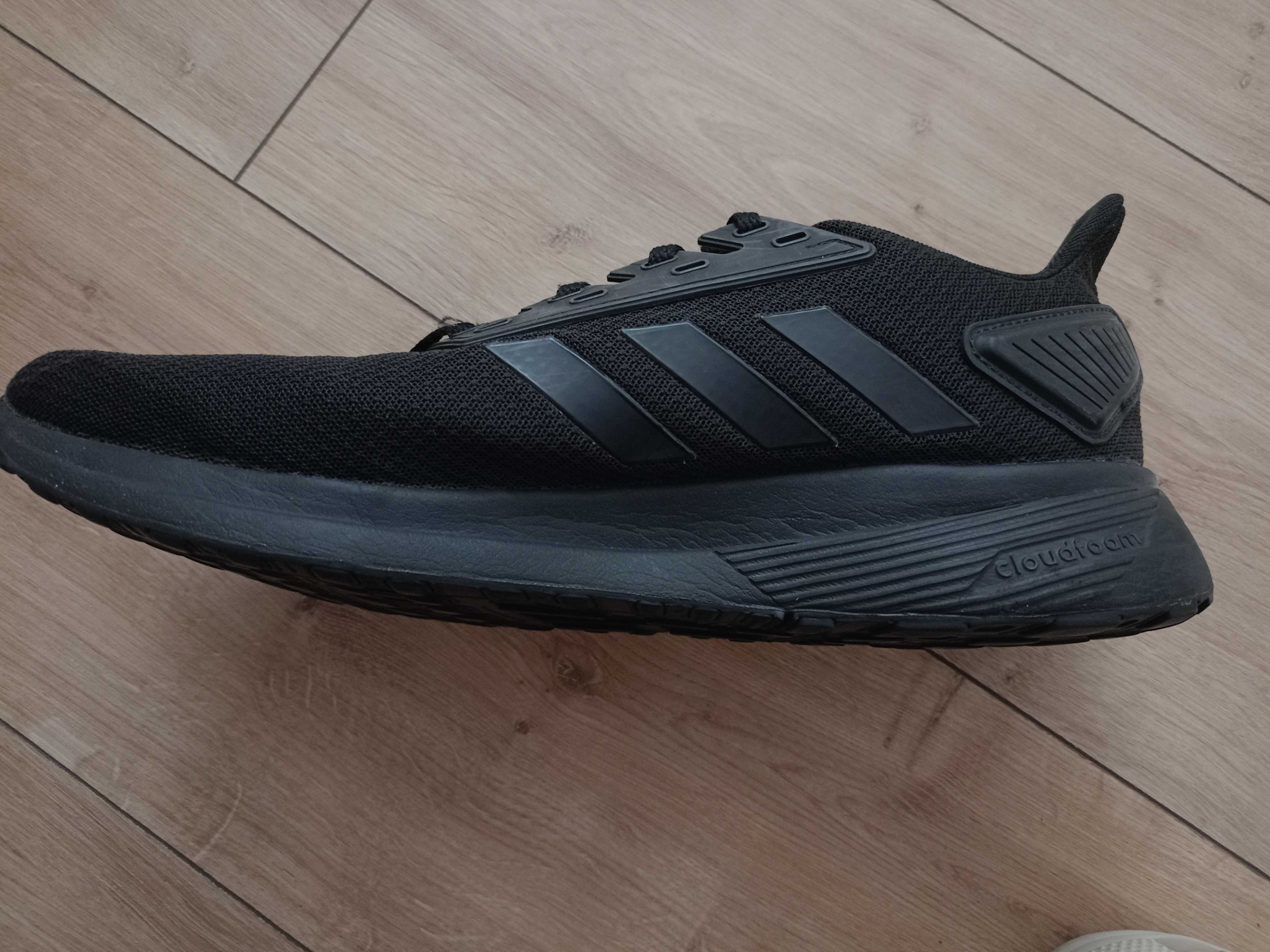 Czarne buty Adidas r. 46 2/3 długość wkładki wew. 29 cm