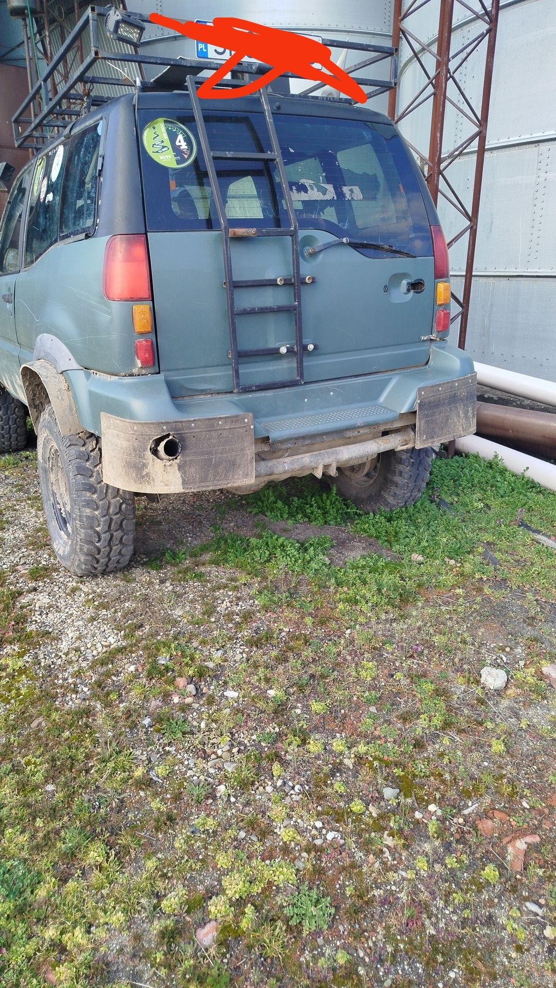 Nissan Terrano 2  2.7 diesel most tył LSD