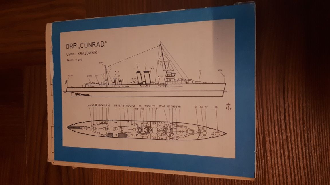 Mały Modelarz 1-2/92 - lekki krążownik ORP "Conrad"