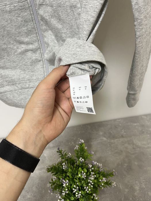 Hugo Boss кофта мужская с капюшоном / Размер М