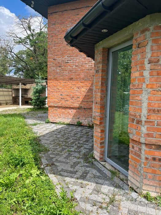 Затишний будинок