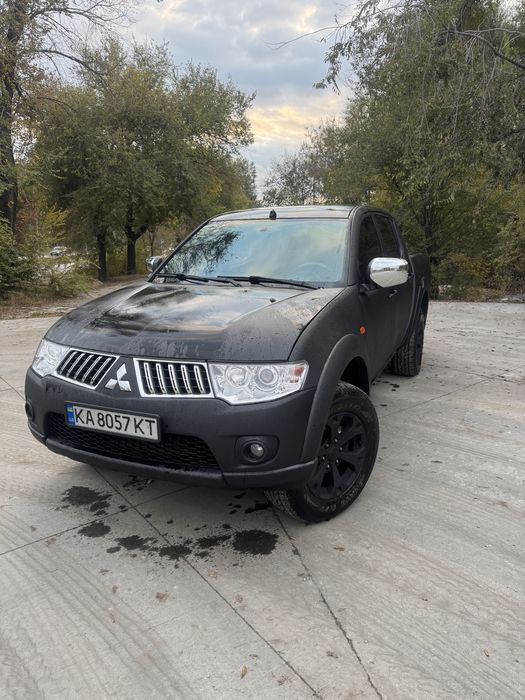 Mitsubishi L200 2-5 D1-D Sporteno розмитнена В Запоріжжі