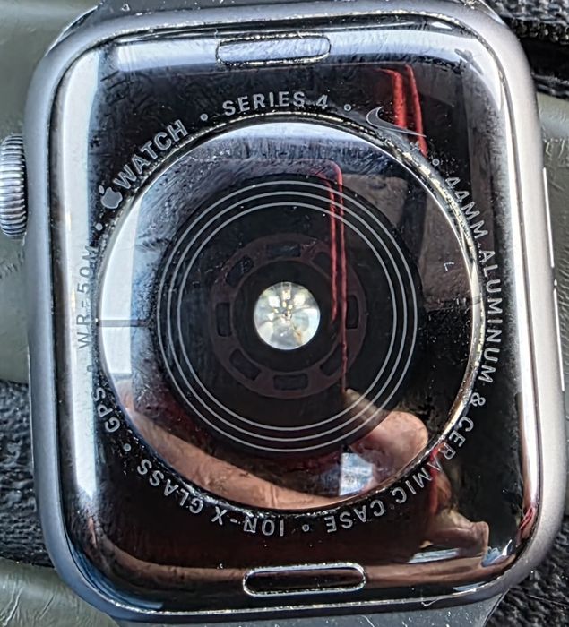 Wacht Apple série 4, 44mm