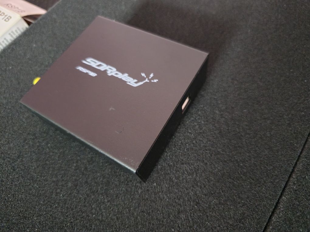 Приймач SDRplay RSP1B