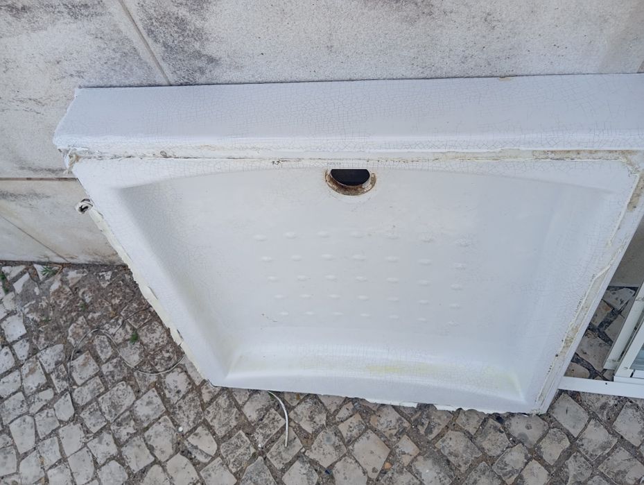 Vendo base de duche ou bidé conforme as fotografias