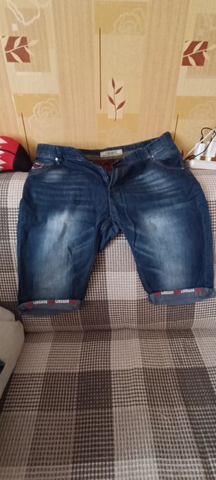 Продам Шорты джинсовые
