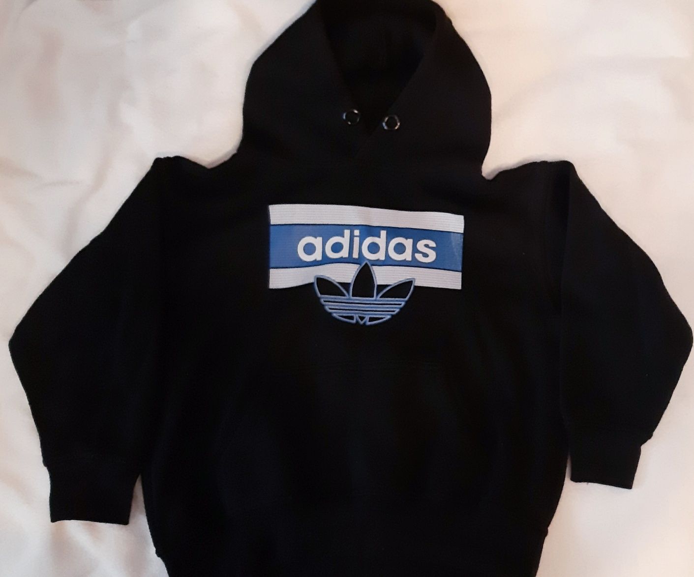 Bluza dziecięca Adidas r.128 7-8 lat ciepła z kapturem