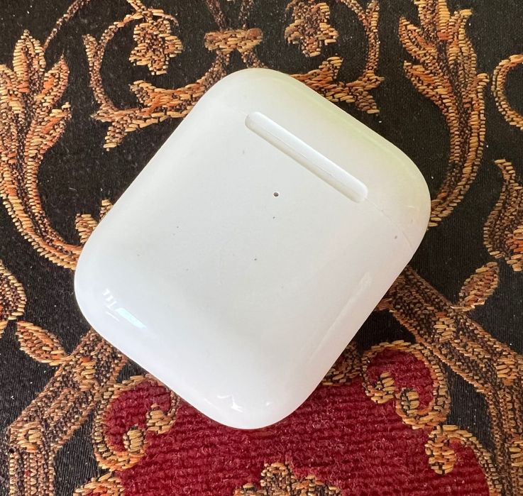 Кейс для наушников Apple AirPods Чехол Наушники