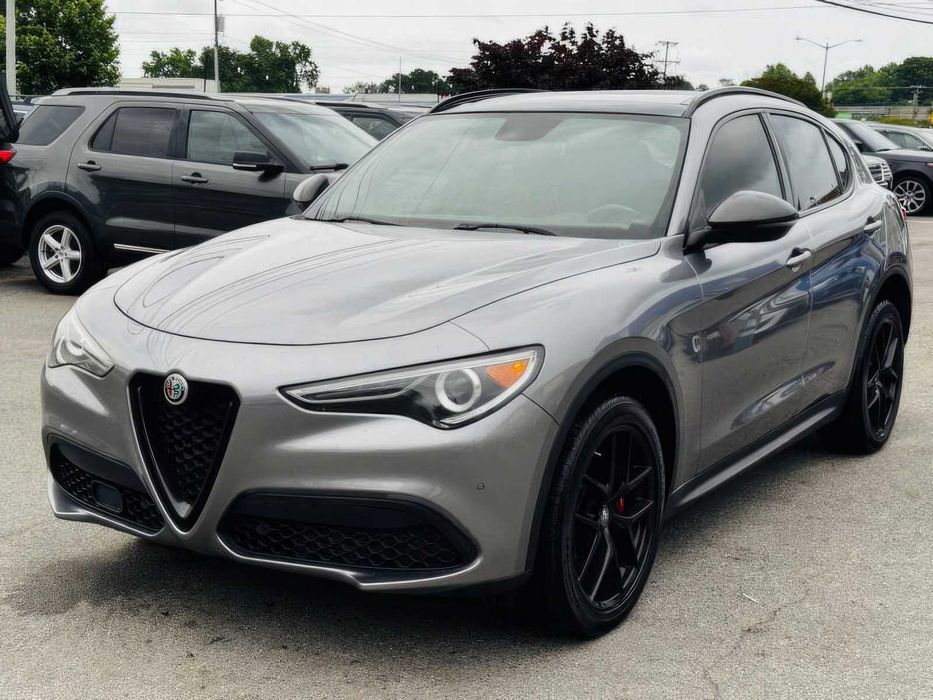 Alfa Romeo Stelvio Ti Sport Carbon      2019