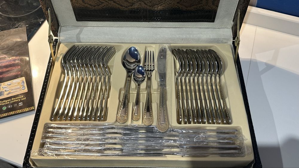 Набор ложек вилок