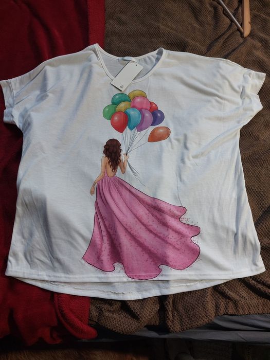 Super biała bluzka śliczny print nowa r. L/XL