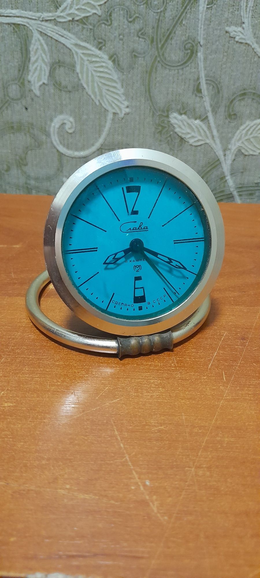 Продам часы СЛАВА